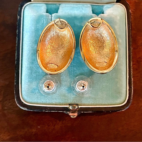 Vintage Joan Rivers Red & Green Enamel Rhinestone Egg Post Earrings x 2 Pairs - Picture 8 of 8